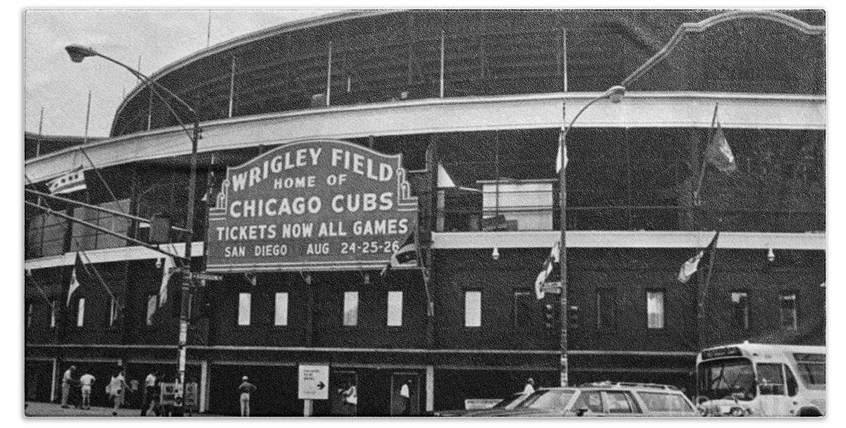 1981 Bath Towel featuring the photograph Chicago: Wrigley Field by Granger