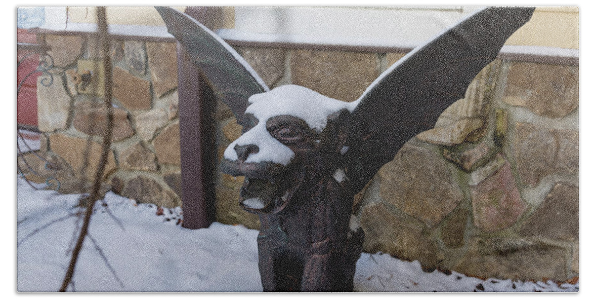 Gargoyle Hand Towel featuring the photograph Chimera In The Snow by D K Wall