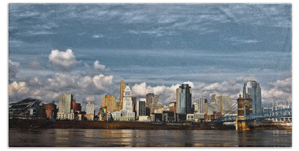 Cincinnati Hand Towel featuring the photograph Cincinnati Skyline HDR by Keith Allen