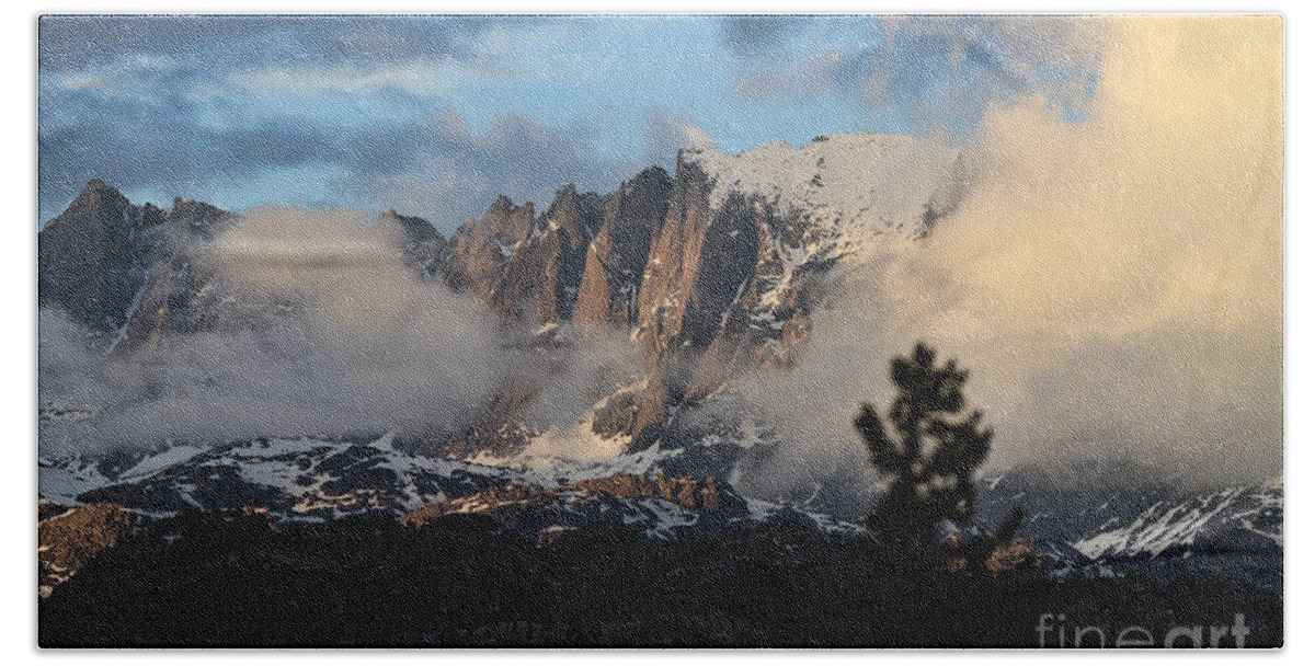 Mountains Bath Towel featuring the photograph Clearing Rain by Edward R Wisell