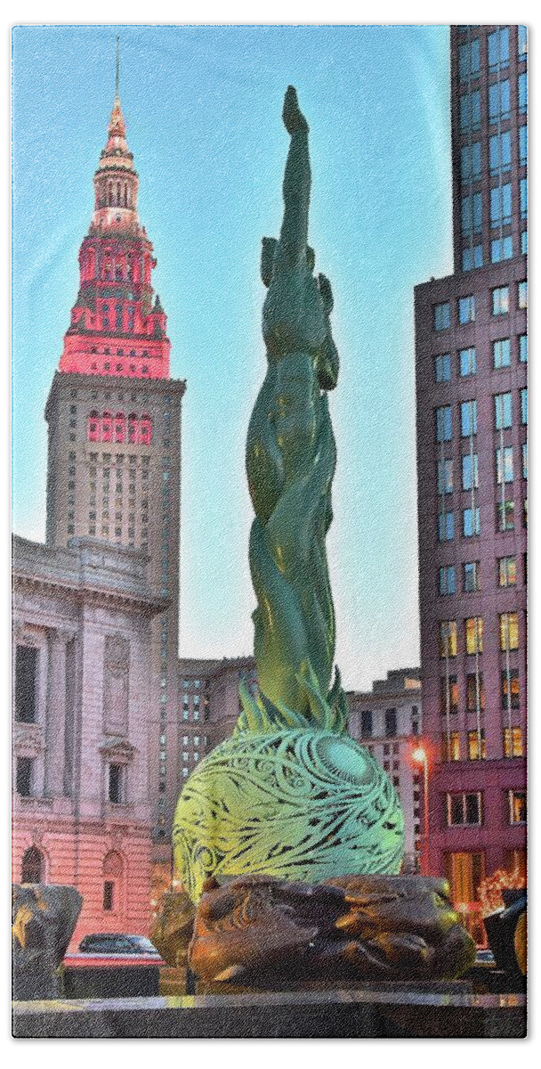 Cleveland Hand Towel featuring the photograph Cleveland Statue Sunset by Frozen in Time Fine Art Photography