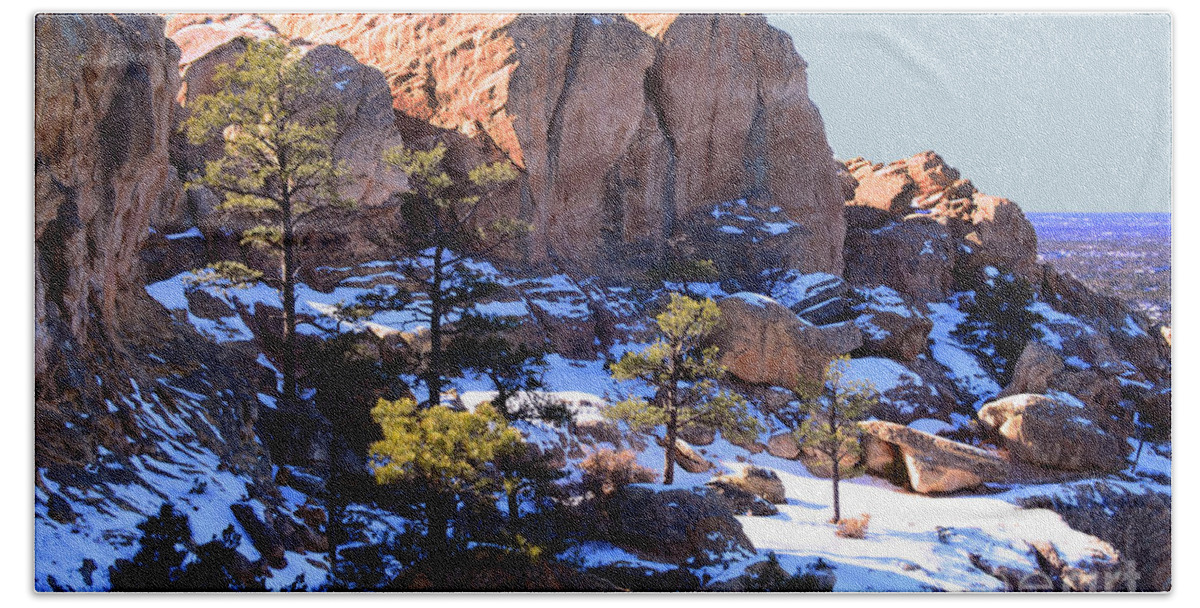 Southwest Landscape Hand Towel featuring the photograph Cliff at El Malpais by Robert WK Clark