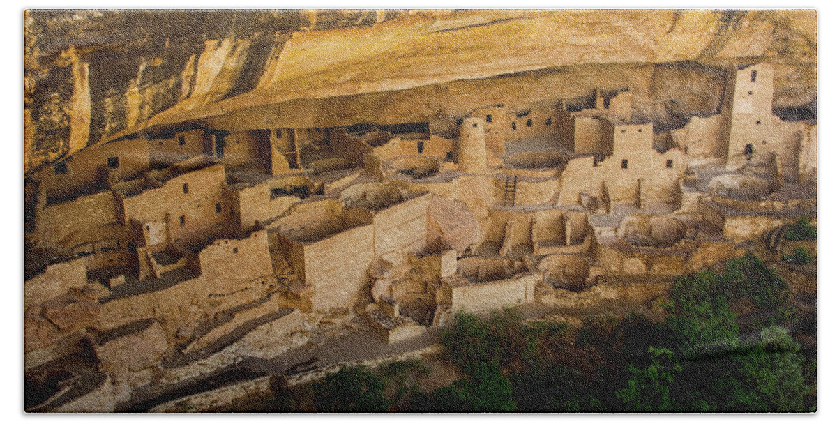 Mesa Verde Hand Towel featuring the photograph Cliff House from Above by Doug Scrima