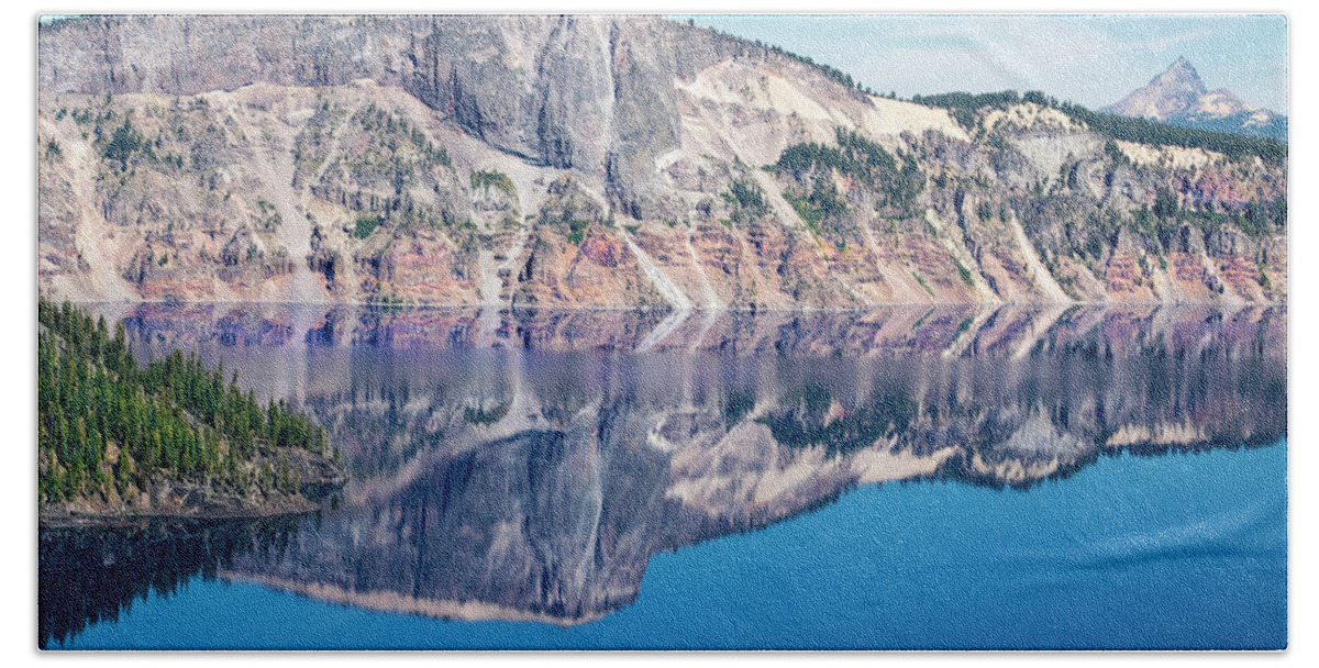Crater Lake West Rim Bath Towel featuring the photograph Cliff Rim of Crater Lake by Frank Wilson
