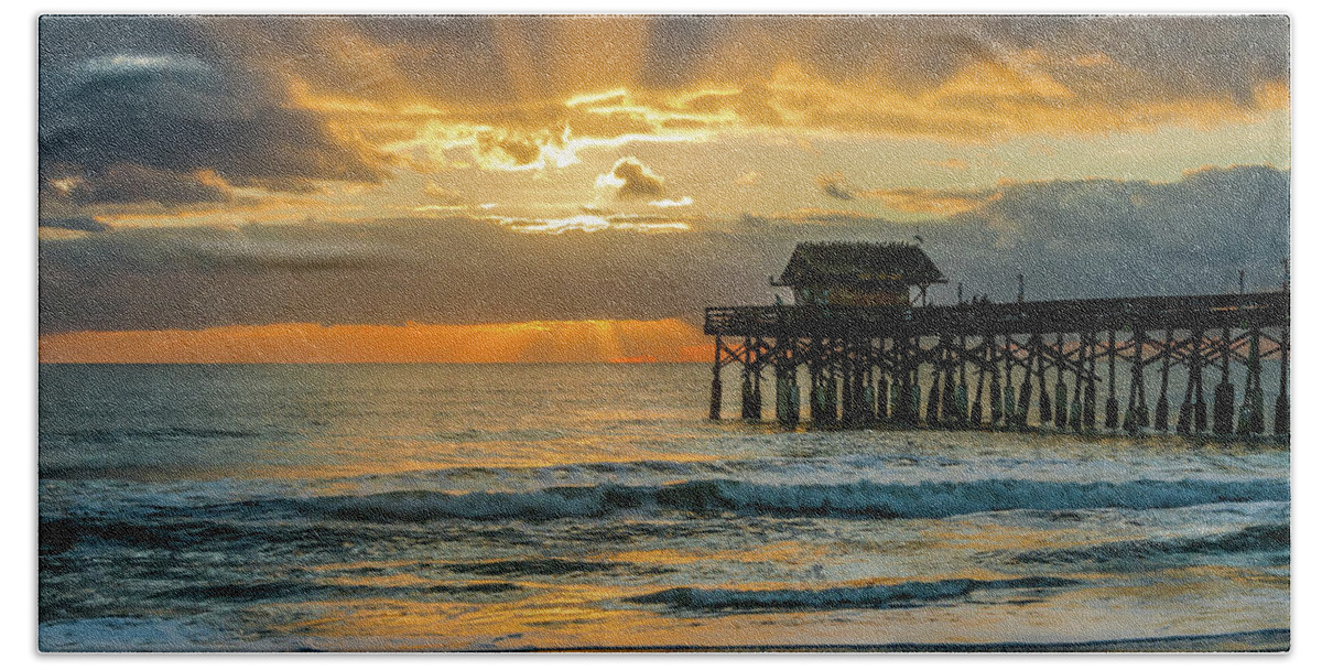 Beach Bath Towel featuring the photograph Cocoa Beach Sunrise by Jaime Mercado