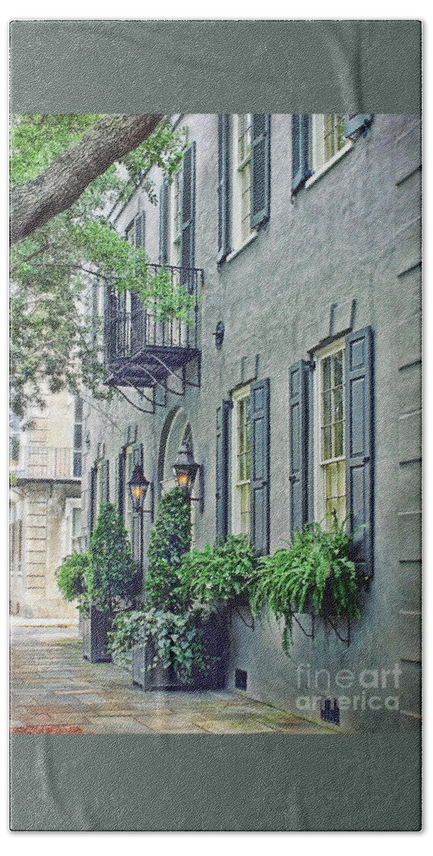 Charleston Hand Towel featuring the photograph Colonial Charm by Sharon McConnell