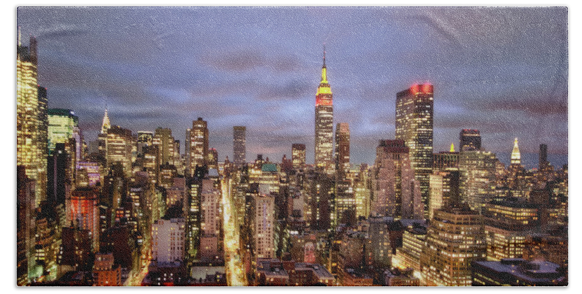 New York Hand Towel featuring the photograph Colors Of The Night by Evelina Kremsdorf