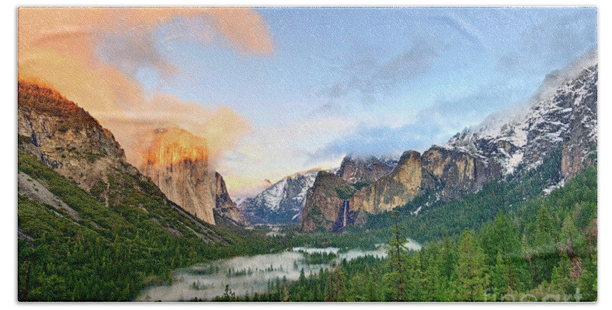 Yosemite Hand Towel featuring the photograph Colors of Yosemite by Jamie Pham