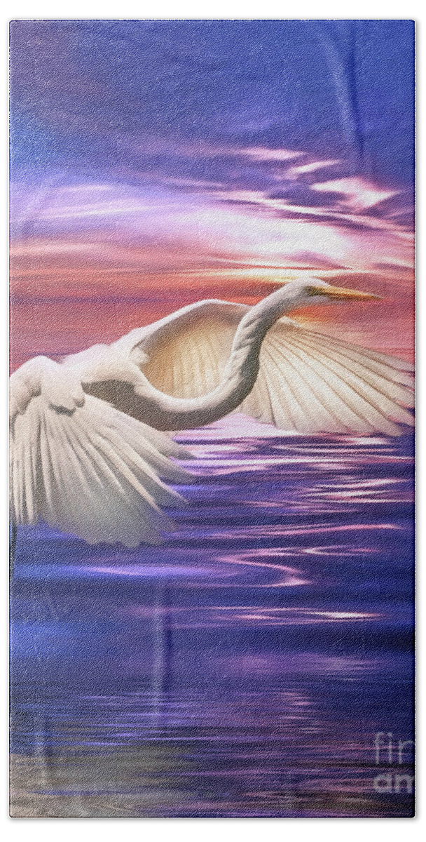 Egret Hand Towel featuring the photograph Come fly with me by Brian Tarr