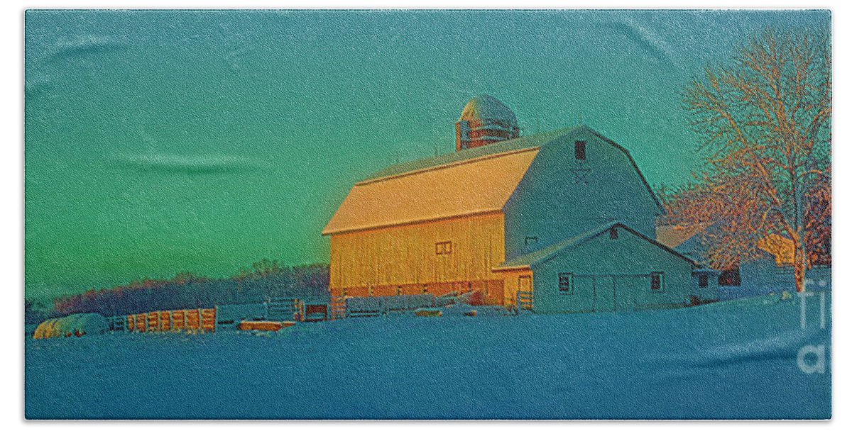 Conley Hand Towel featuring the photograph Conley Rd White Barn by Tom Jelen