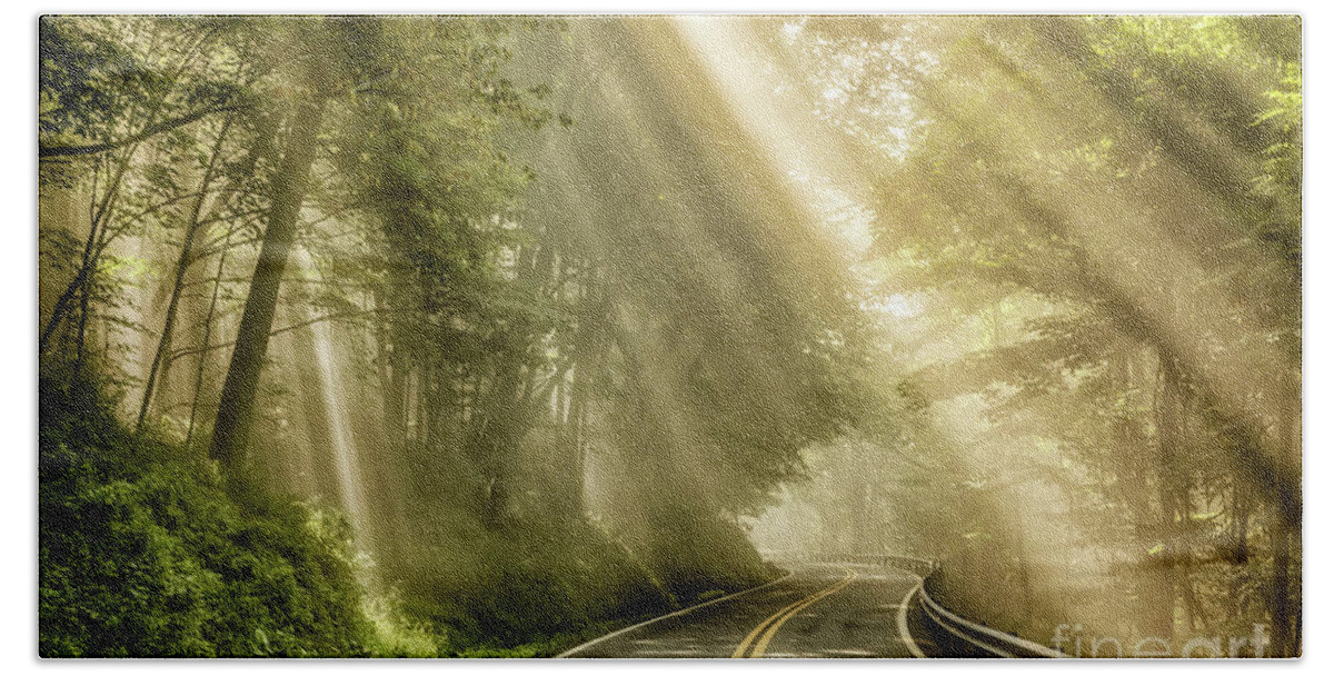 Sun Rays Bath Towel featuring the photograph Country Road Rays of Light by Thomas R Fletcher
