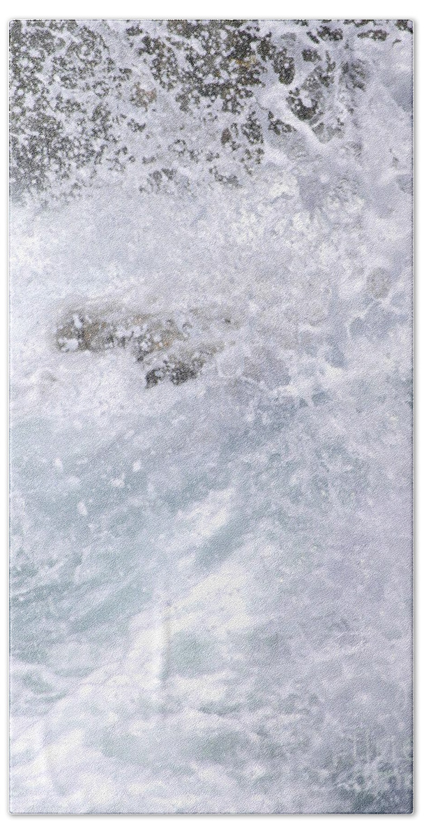 White Water Bath Towel featuring the photograph Crashing Against Lava Rocks by Mary Deal
