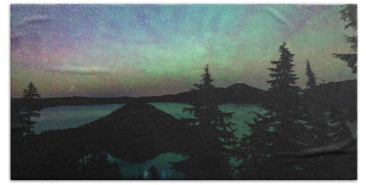Night Bath Towel featuring the photograph Crater Lake Airglow by Cat Connor