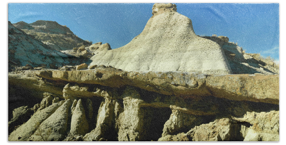 Cretaceous Period Bath Towel featuring the photograph Cretaceous Landscape Series-4 by Angelito De Jesus