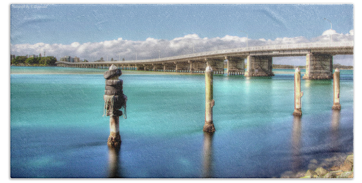 Tuncurry Photography Bath Towel featuring the digital art Crystal waters 0517 by Kevin Chippindall