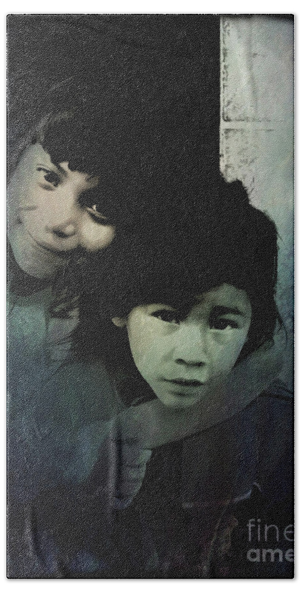 Brother Bath Towel featuring the photograph Cuenca Kids 1064a by Al Bourassa