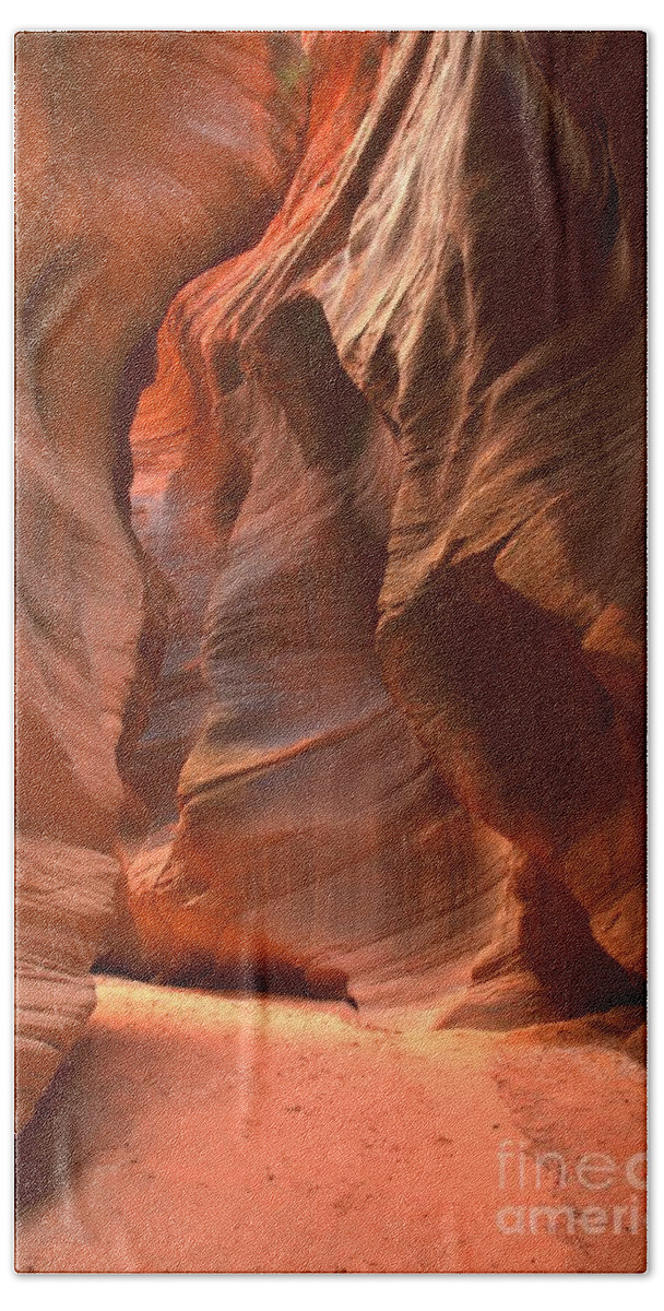 Slot Canyon Bath Towel featuring the photograph Curves Under The Desert Floor by Adam Jewell