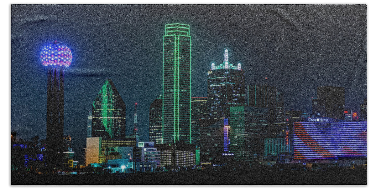 Dallas Hand Towel featuring the photograph Dallas by David Downs
