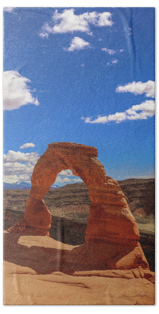Usa Hand Towel featuring the photograph Delicate arch by Alberto Zanoni