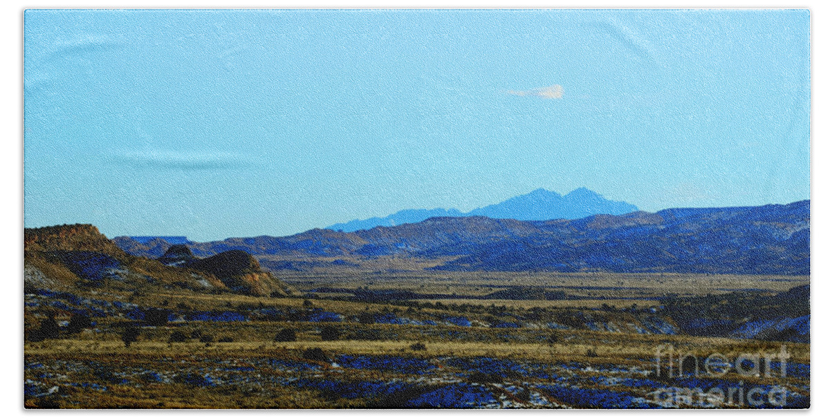 Southwest Landscape Bath Towel featuring the photograph Desert range by Robert WK Clark