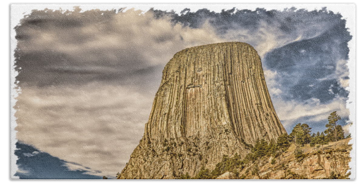 Landscape Bath Towel featuring the photograph Devils Tower Inspiration 2 by John M Bailey