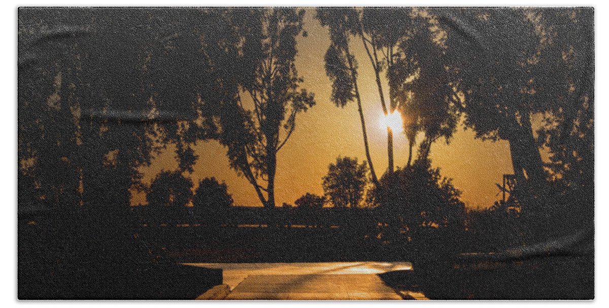 California Bath Towel featuring the photograph Dominguez Hills Sunset by Ed Clark