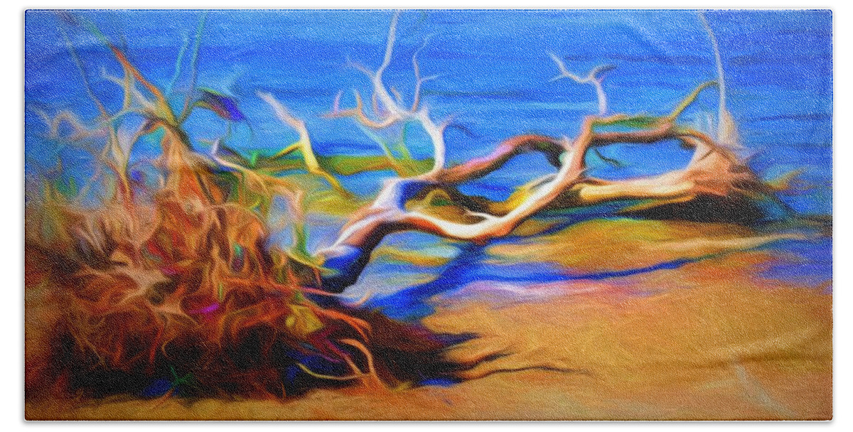 Driftwood Hand Towel featuring the digital art Driftwood by Ludwig Keck