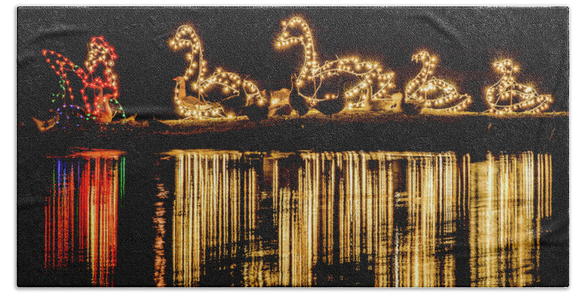 Christmas Hand Towel featuring the photograph Duck Pond Christmas by Joe Shrader
