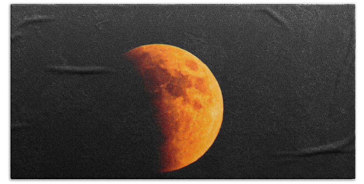 2015 Hand Towel featuring the photograph Aries Moon During the Total Lunar Eclipse by Judy Kennedy