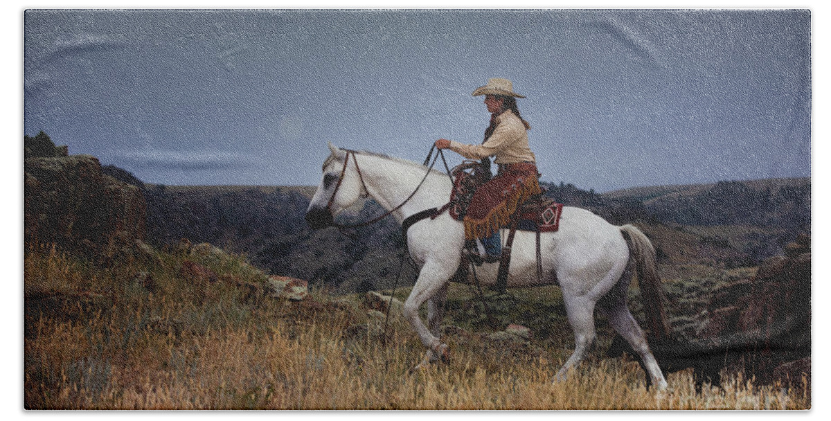 Cowgirl Bath Towel featuring the photograph Dusk Ride by Terri Cage