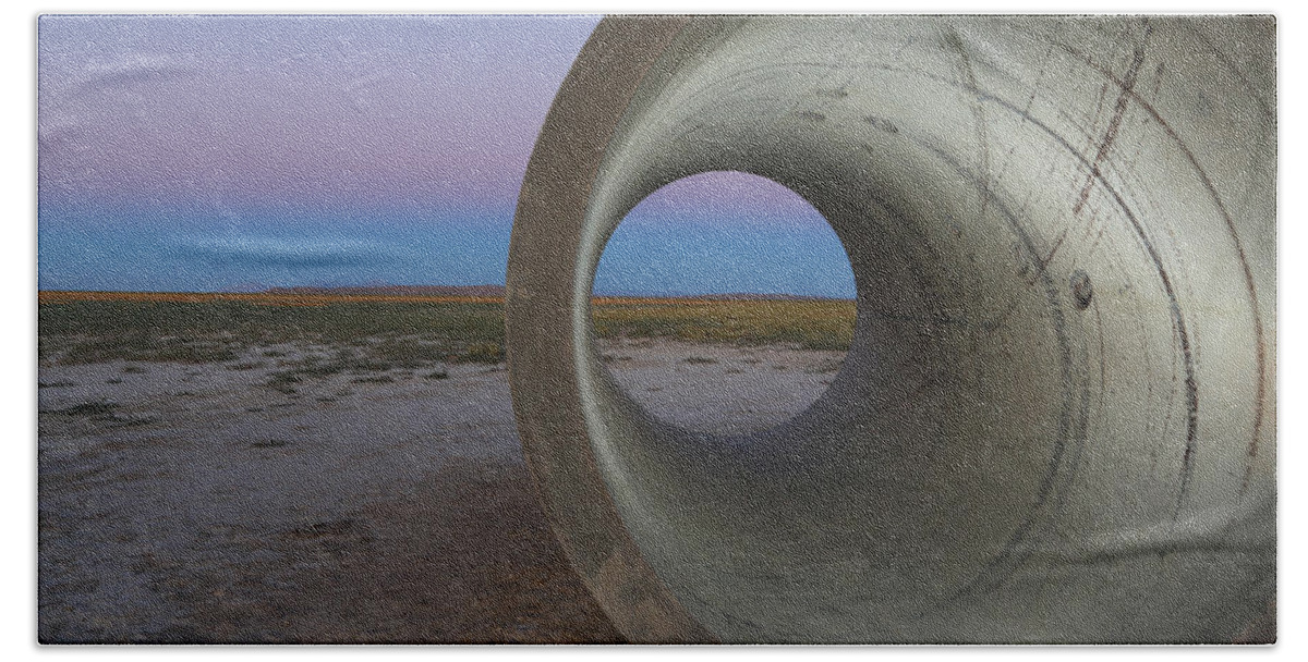 After Sundown Bath Towel featuring the photograph Dusk Tube by David Andersen