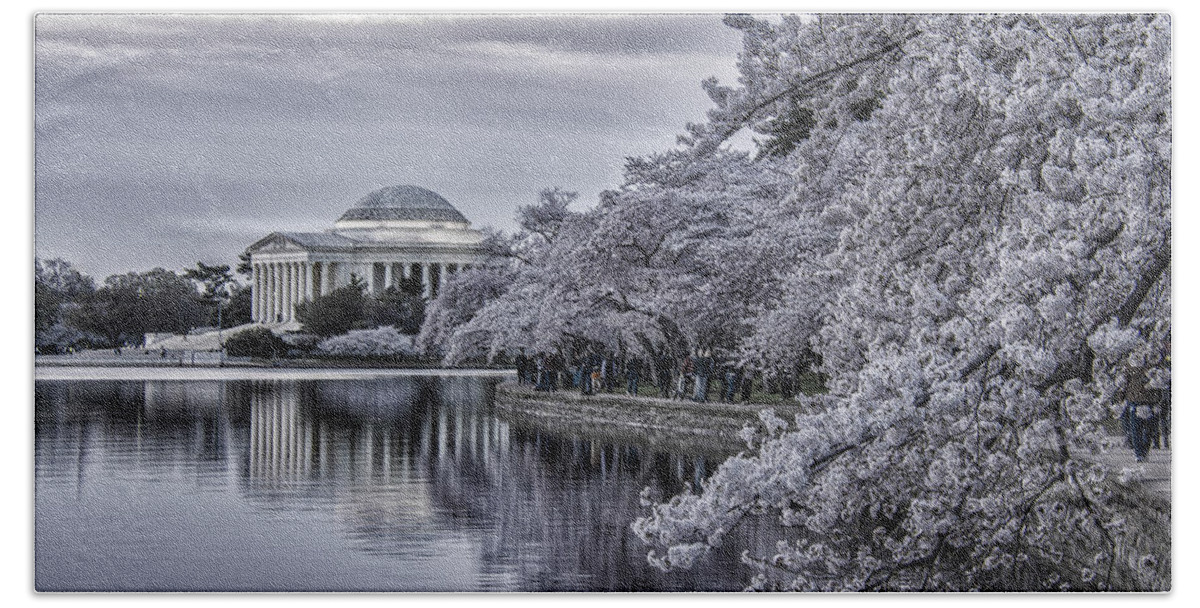 Jefferson Memorial Hand Towel featuring the photograph Early Morning Blossoms by Erika Fawcett