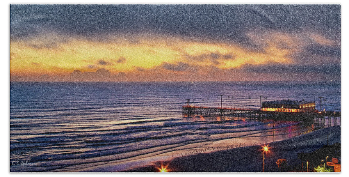 Beach Bath Towel featuring the photograph Early Morning In Daytona Beach by Christopher Holmes