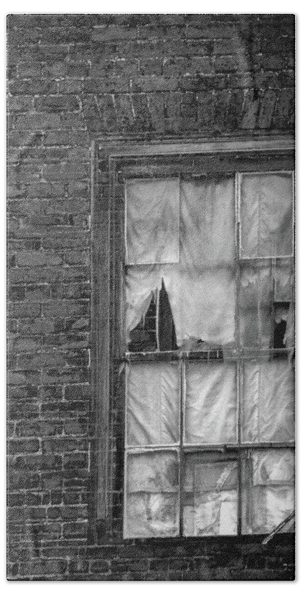Erie Bath Towel featuring the photograph Eerie curtains by Jeff Kurtz