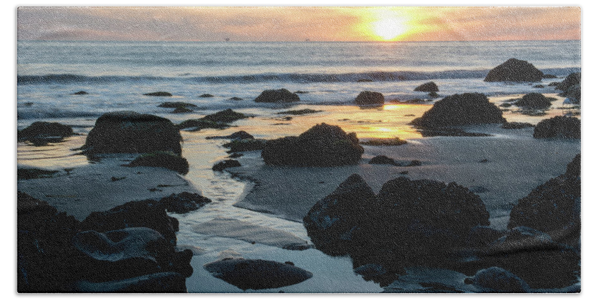 El Capitan State Park Bath Towel featuring the photograph El Capitan Sunset #2 by Janis Connell