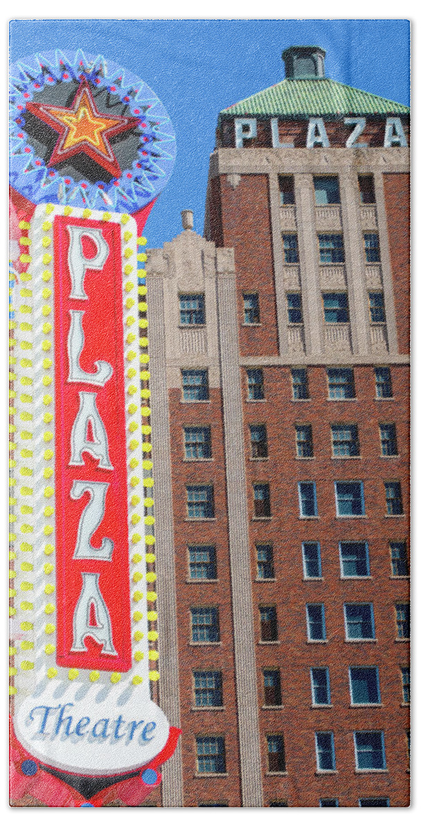 El Paso Hand Towel featuring the photograph El Paso Plaza Hotel and Plaza Theatre Sign by SR Green