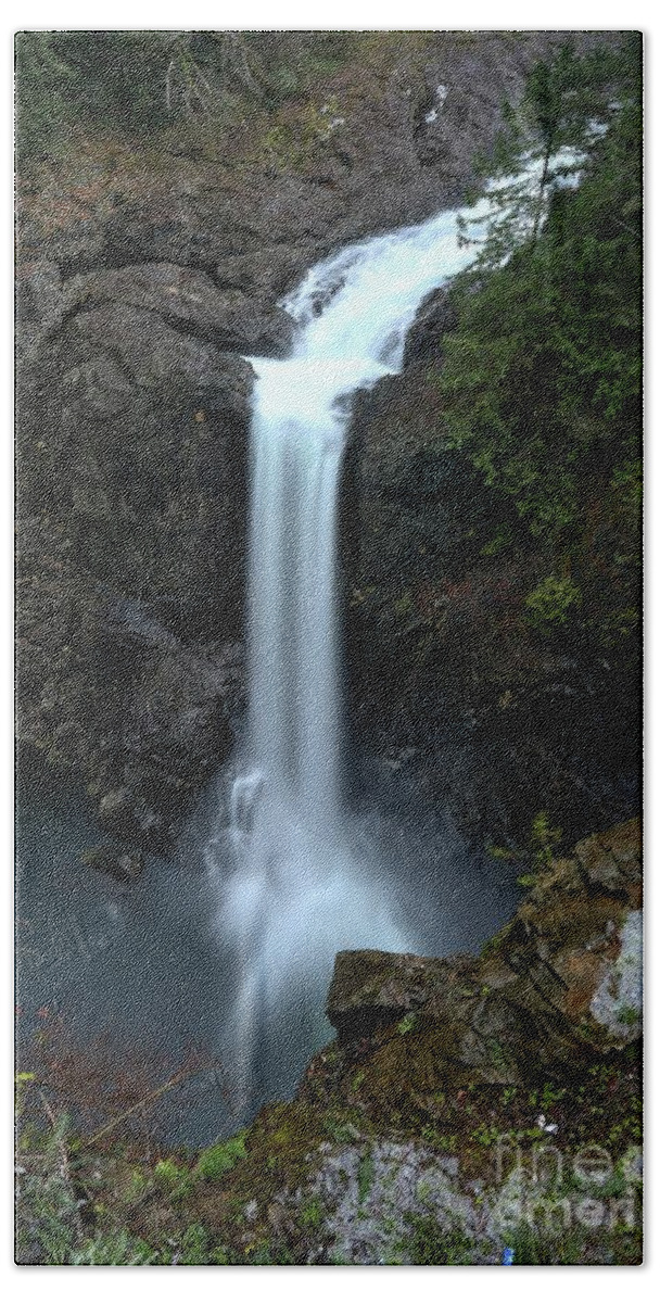 Elk Falls Bath Towel featuring the photograph Elk Falls Canyon Waterfall by Adam Jewell