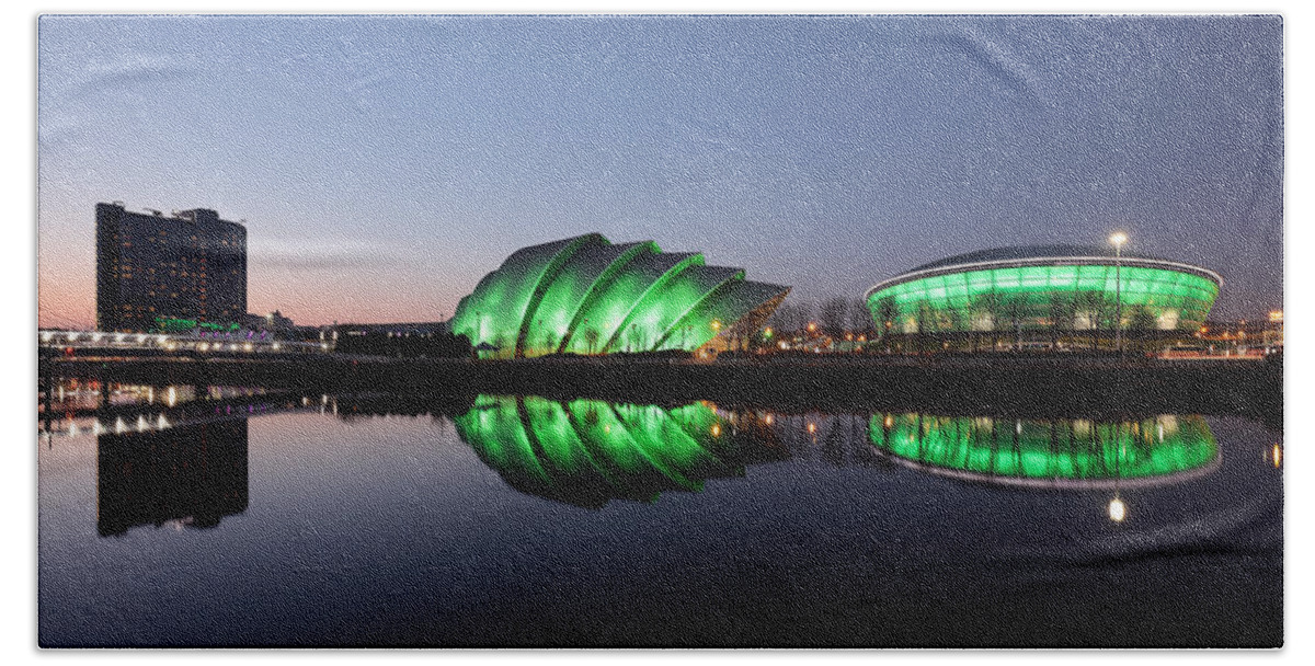 Hydro Arena Bath Towel featuring the photograph Emerald City by Grant Glendinning