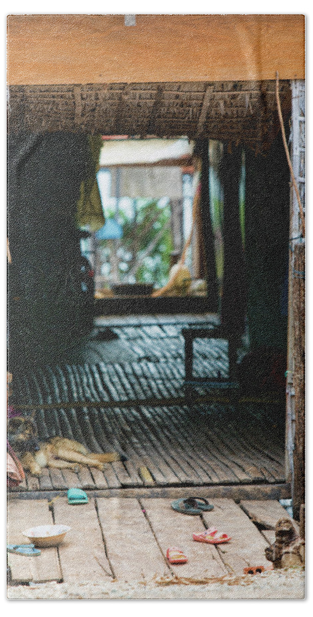 Cambodia Bath Towel featuring the photograph Entrance to Tonle Sap Home by Chuck Kuhn