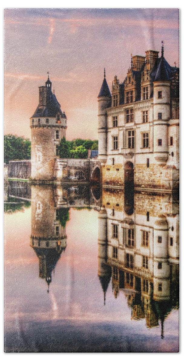 Chateau De Chenonceau Hand Towel featuring the photograph Evening at Chenonceau Castle by Weston Westmoreland