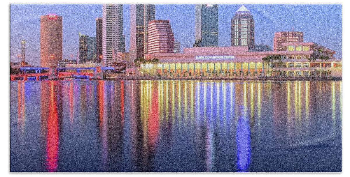Tampa Bath Towel featuring the photograph Evening Time in Tampa by Frozen in Time Fine Art Photography