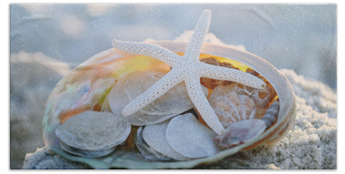 Seashells Bath Towel featuring the photograph Every Grain of Sand by Melanie Moraga