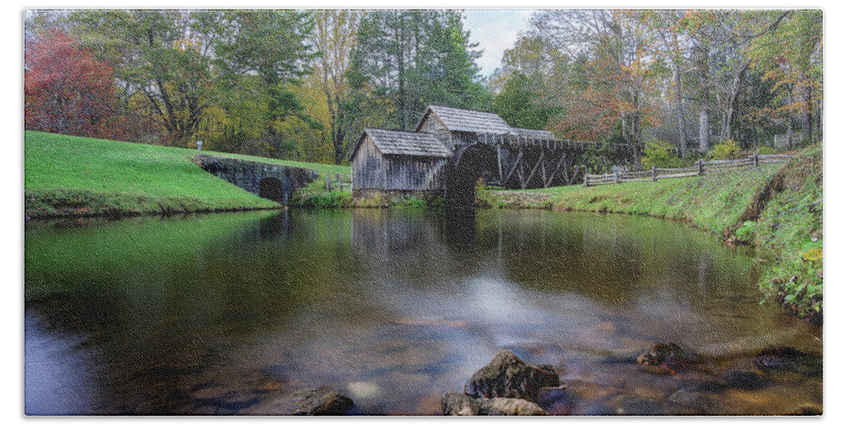 Mabry Mill Bath Towel featuring the photograph Fall at Mabry Mill by Steve Hurt