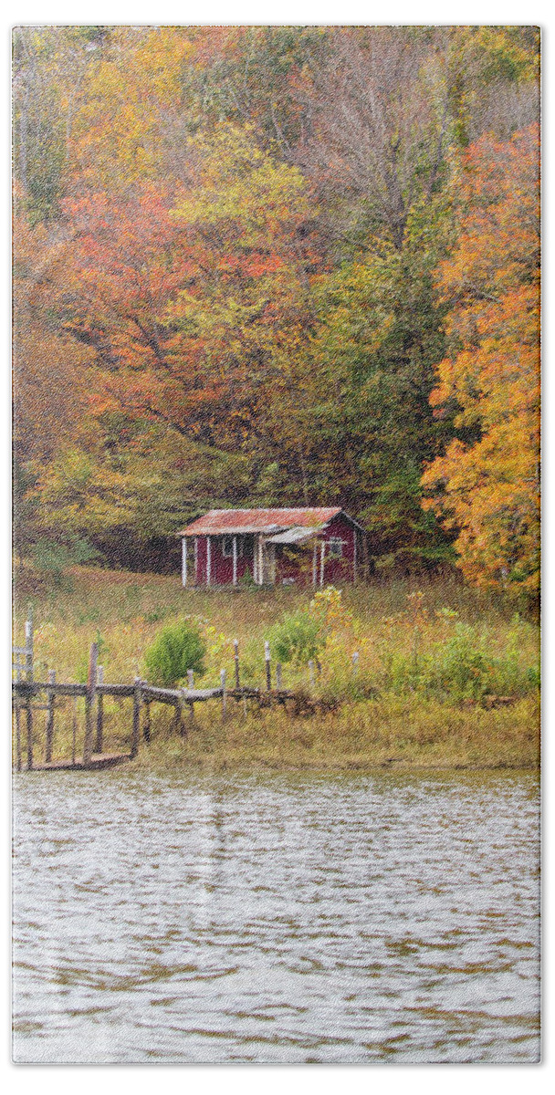 Fall Hand Towel featuring the photograph Fall Cabin by Alan Raasch