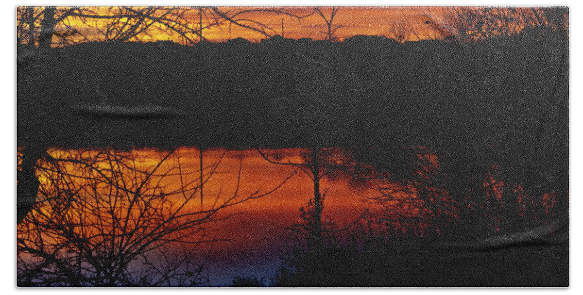 Sunset Hand Towel featuring the photograph Fall Sunset by Ed Peterson