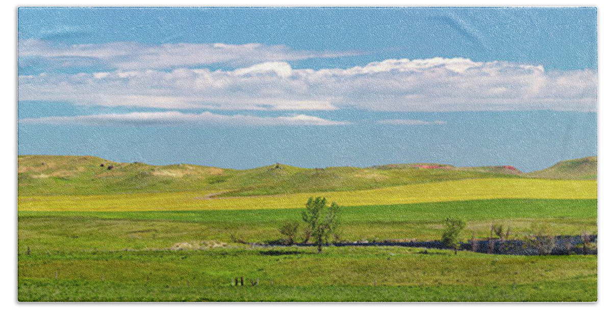 Landscape Bath Towel featuring the photograph Fallon County Panorama by Todd Klassy