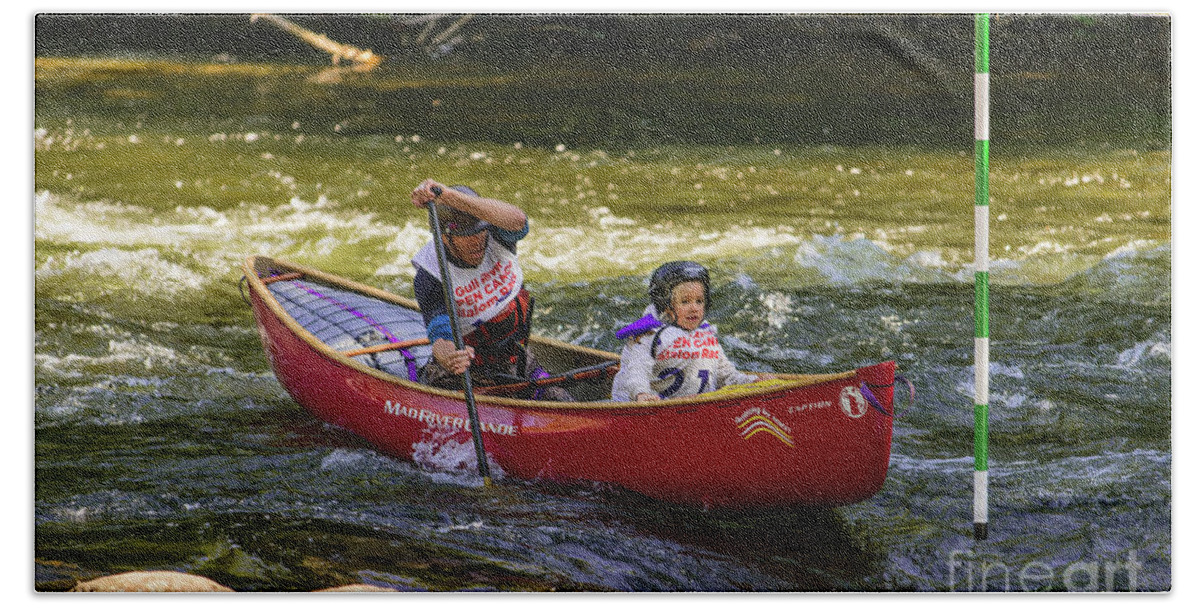 Canoe Bath Towel featuring the photograph Father and daughter in a whitewater slalom race by Les Palenik