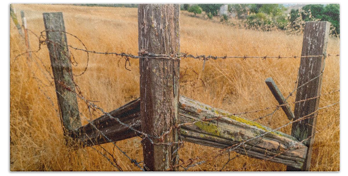 Ranch Hand Towel featuring the photograph Fence Posts by Derek Dean