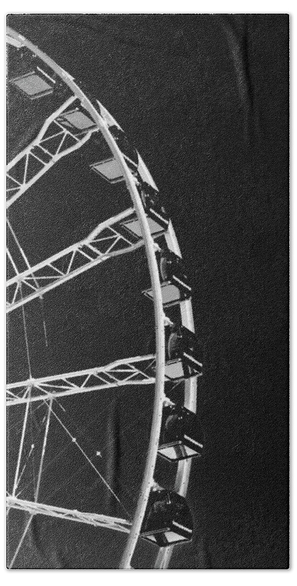 Ferris Wheel At Navy Pier Bath Towel featuring the photograph Ferris Wheel at Navy Pier, Chicago No. 1-2 by Sandy Taylor