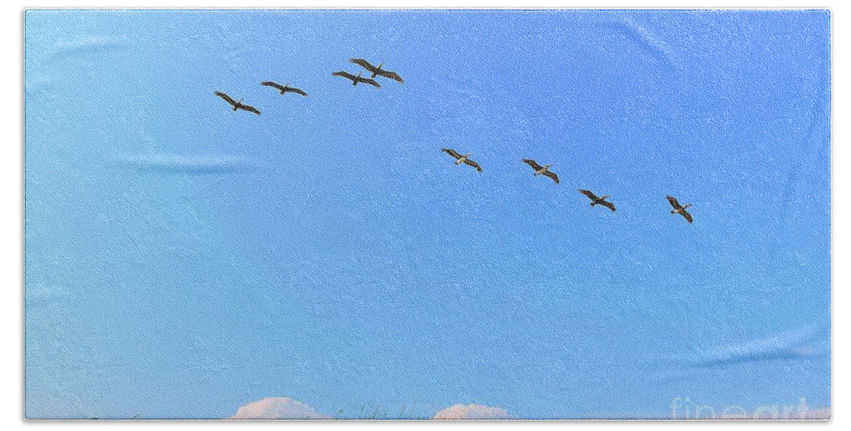 Art Hand Towel featuring the photograph Flight of Eight by Shelia Kempf